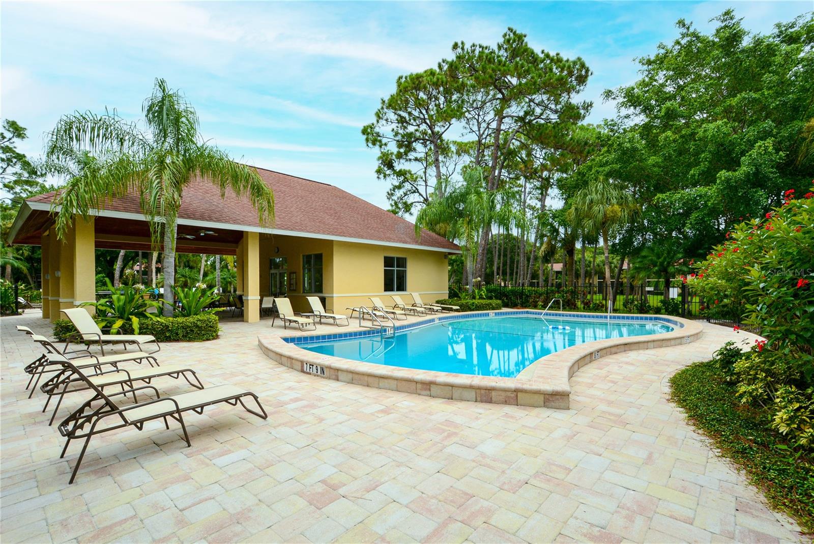 966 LA COSTA CIR #1, SARASOTA, FL — photo 47