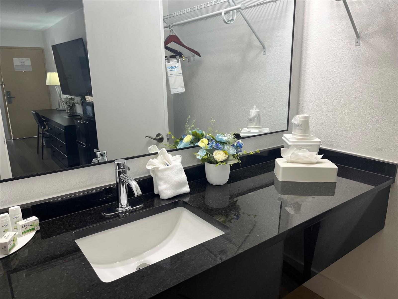 7150 N TAMIAMI TRL #S510, SARASOTA, FL — photo 12