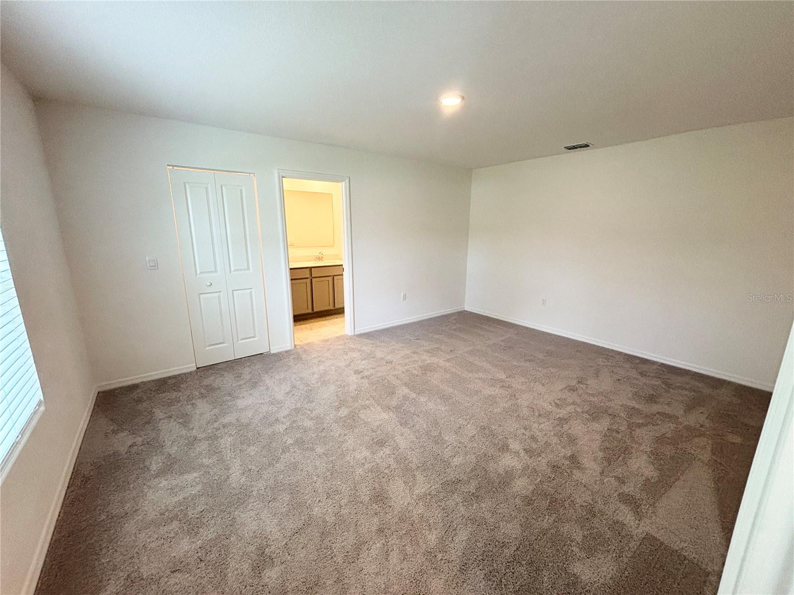 137 MAPLE DR W, KISSIMMEE, FL — photo 8