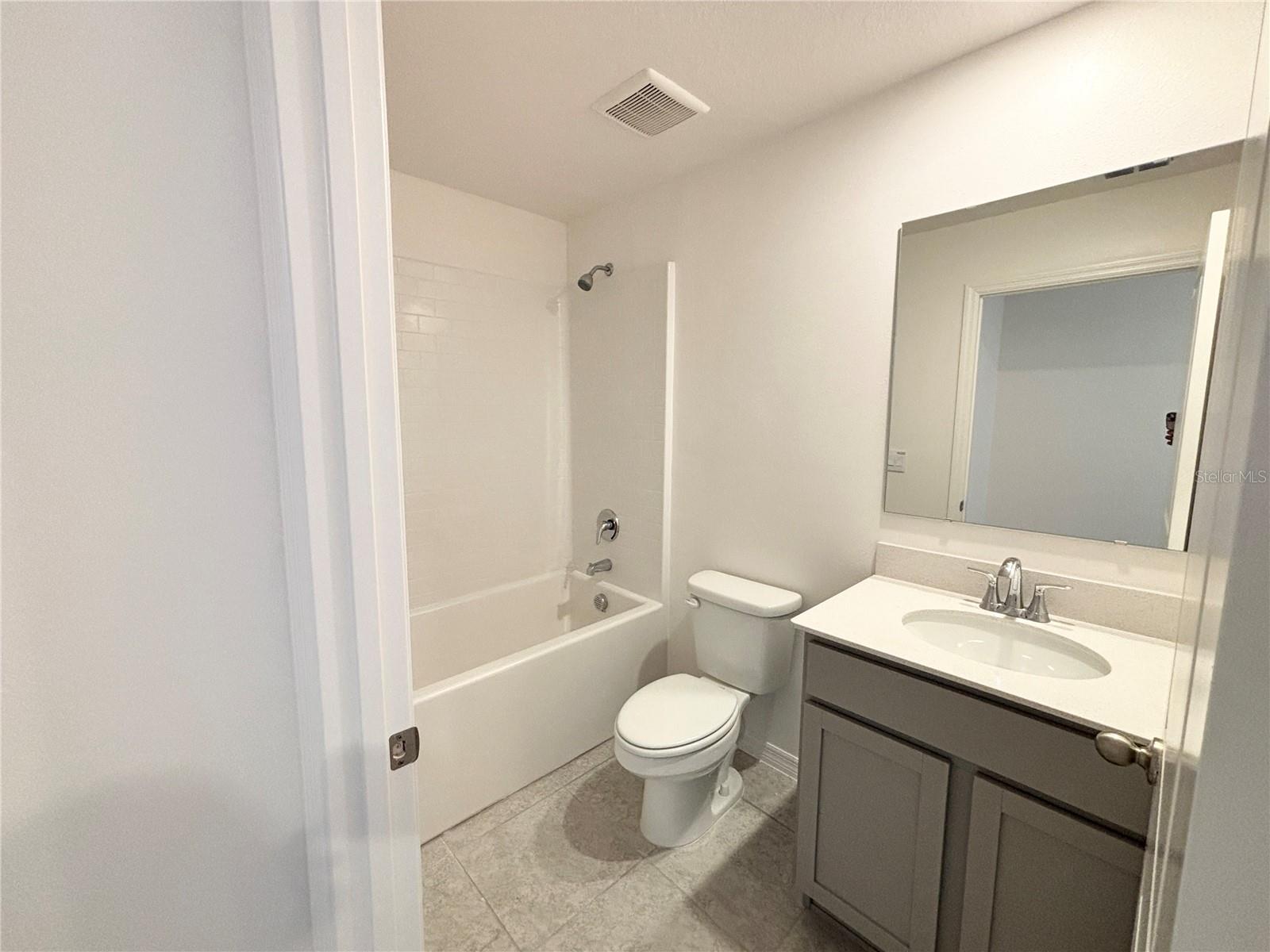 137 MAPLE DR W, KISSIMMEE, FL — photo 11