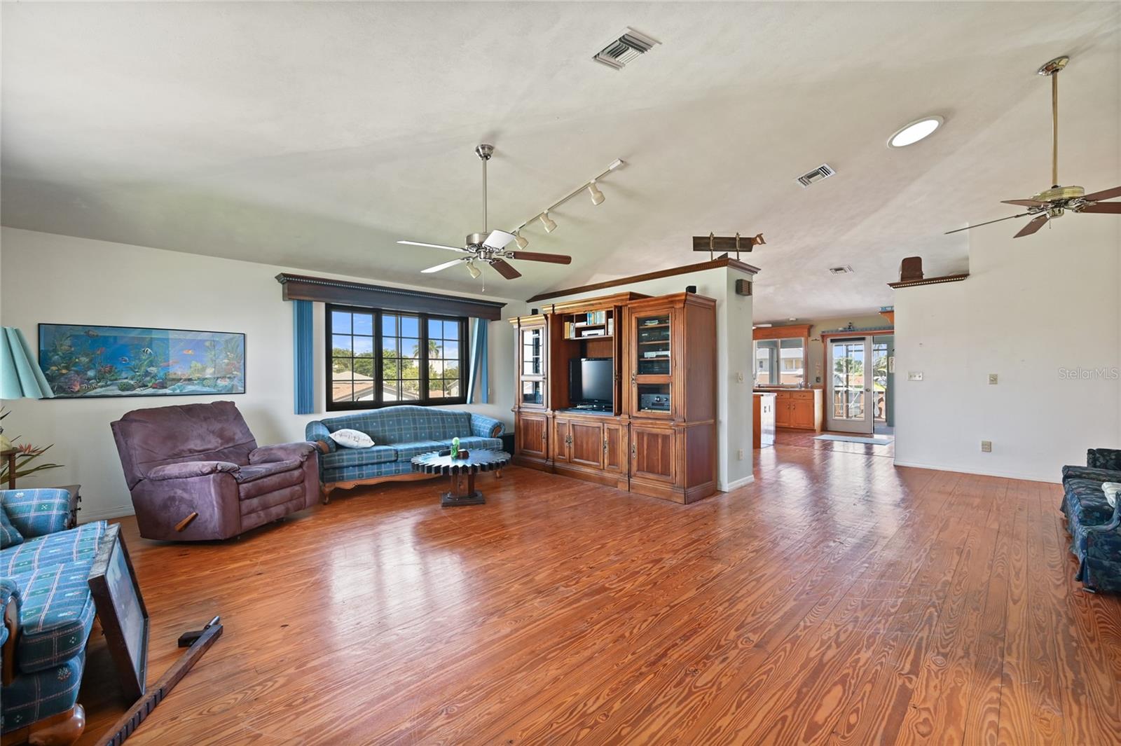103 TAHITI CIR, NAPLES, FL — photo 9