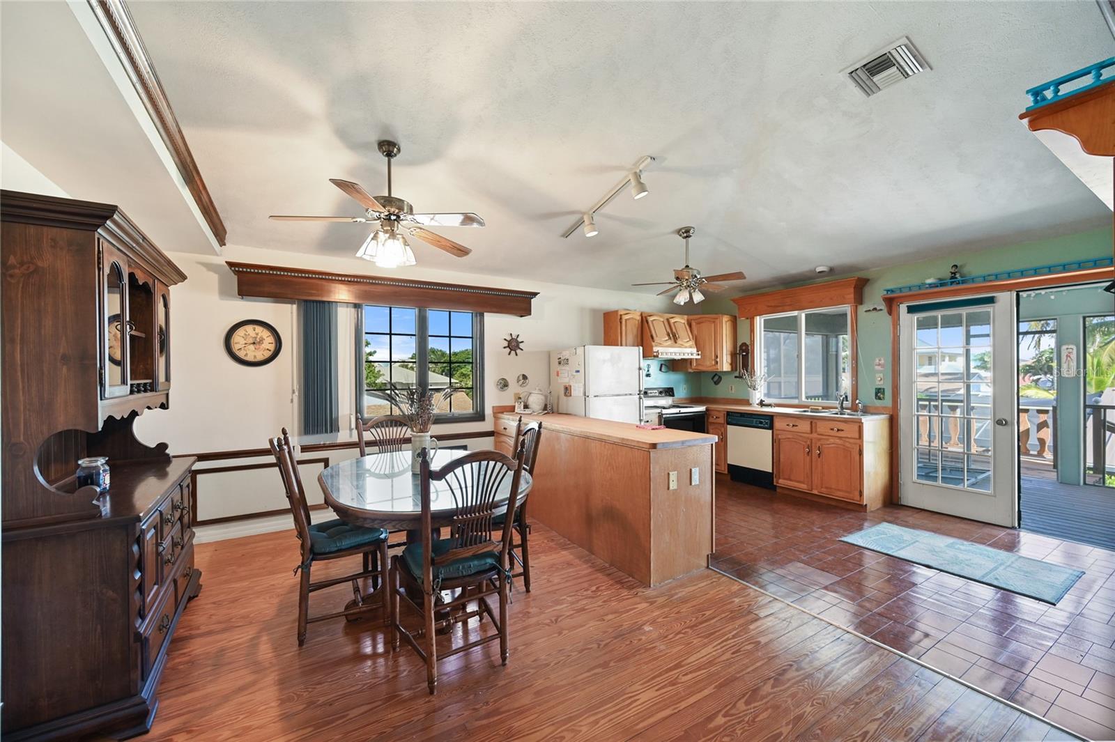 103 TAHITI CIR, NAPLES, FL — photo 11