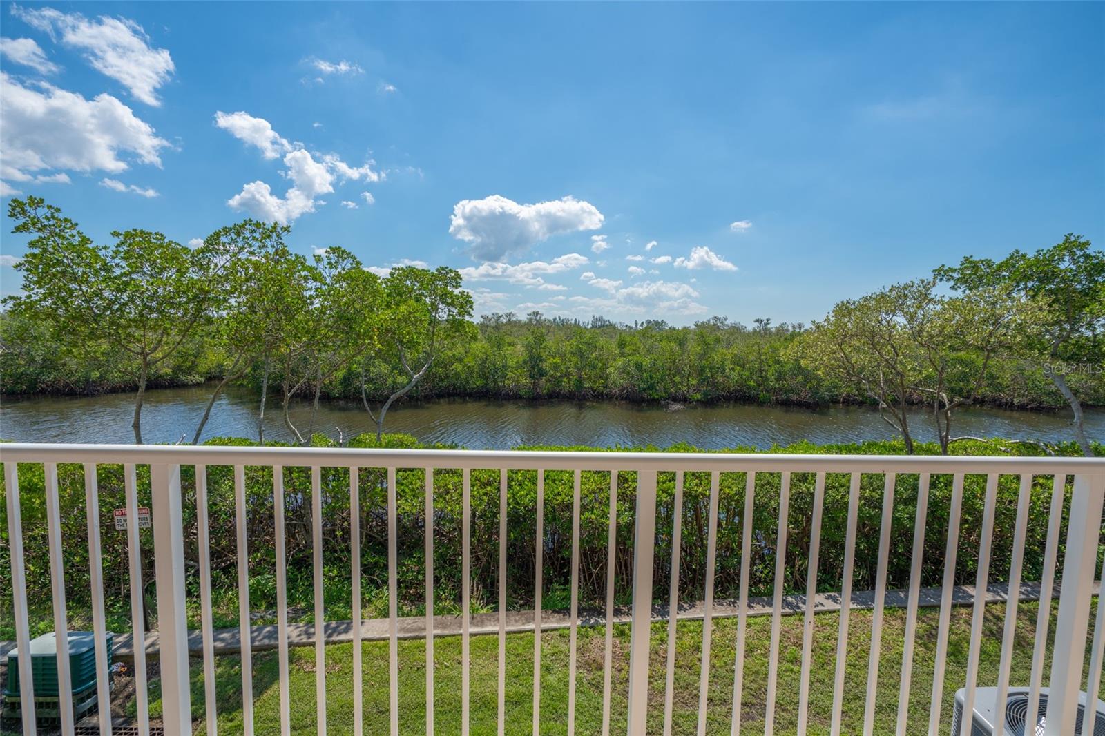 3230 MANGROVE POINT DR, RUSKIN, FL — photo 9