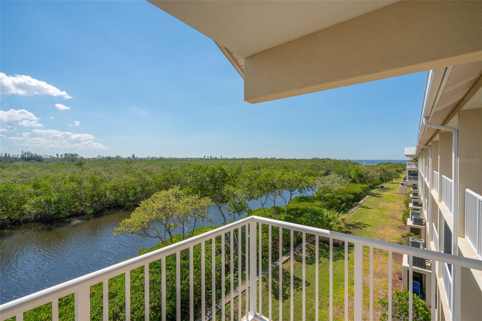3230 MANGROVE POINT DR, RUSKIN, FL — photo 22