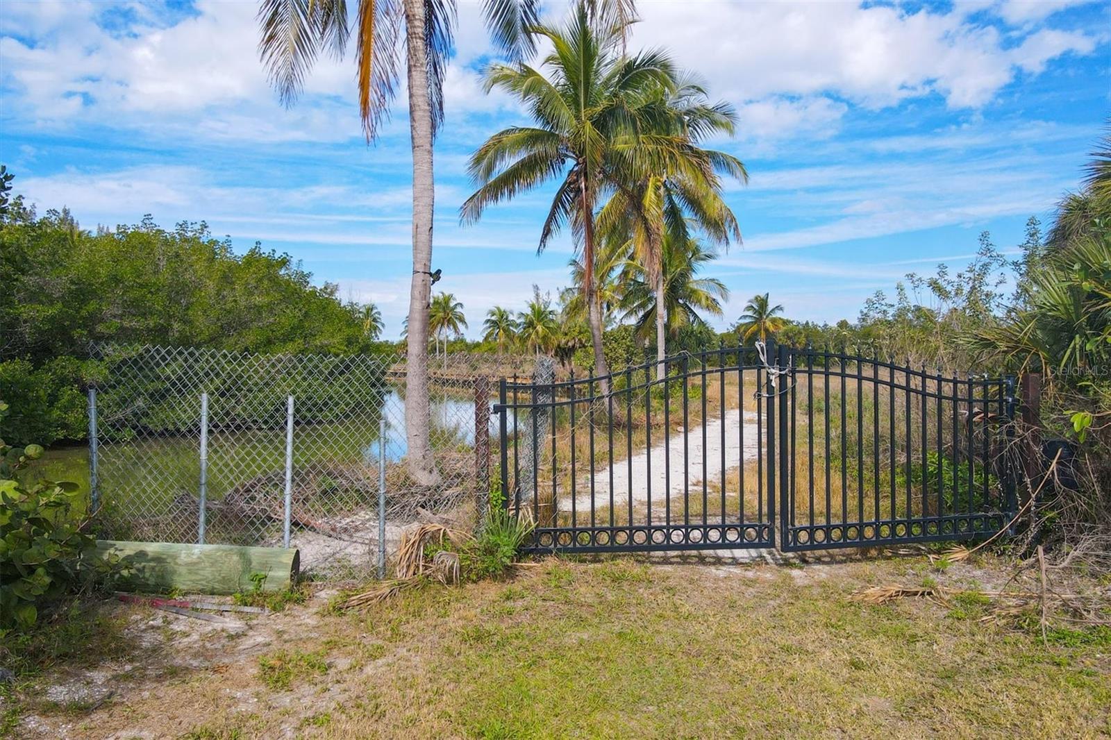 8040 BOCILLA DR, PLACIDA, FL — photo 10