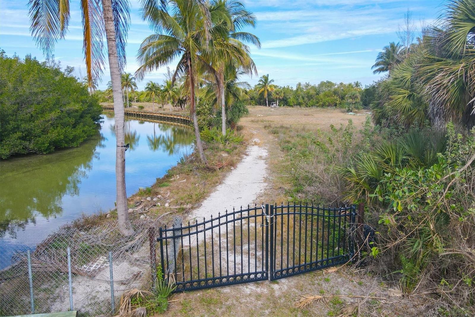 8040 BOCILLA DR, PLACIDA, FL — photo 11