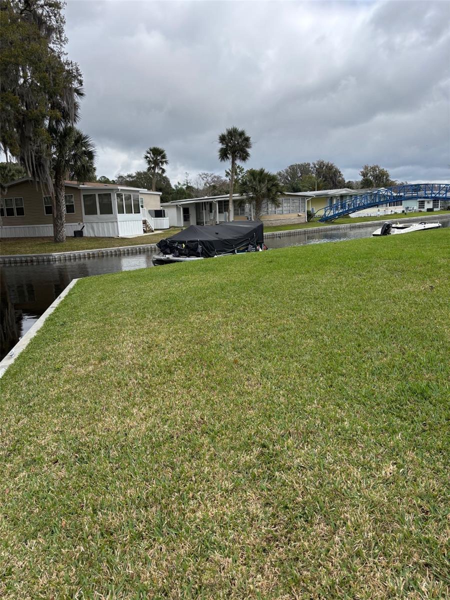 29 CLUB HOUSE, EUSTIS, FL — photo 8