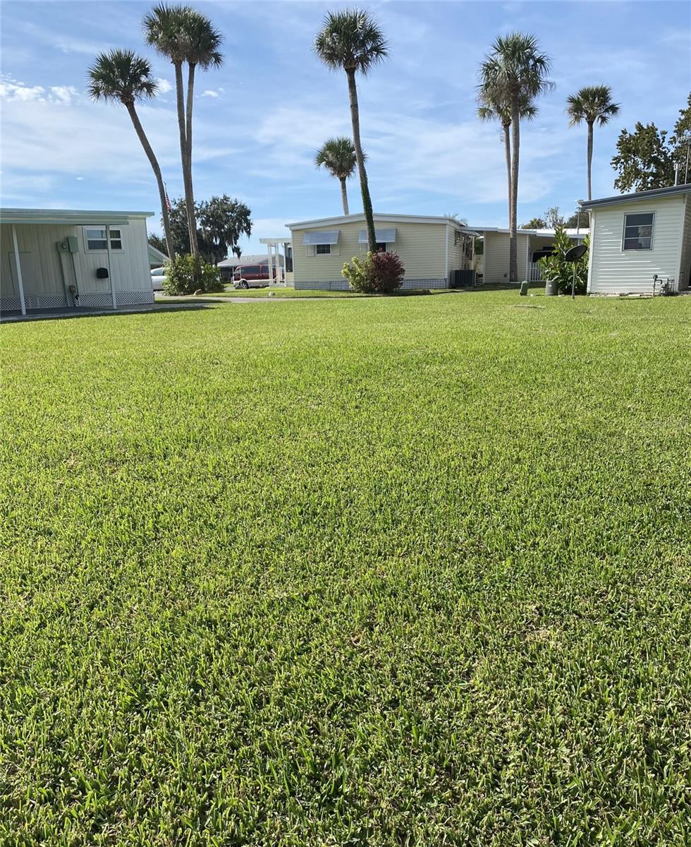 29 CLUB HOUSE, EUSTIS, FL — photo 10