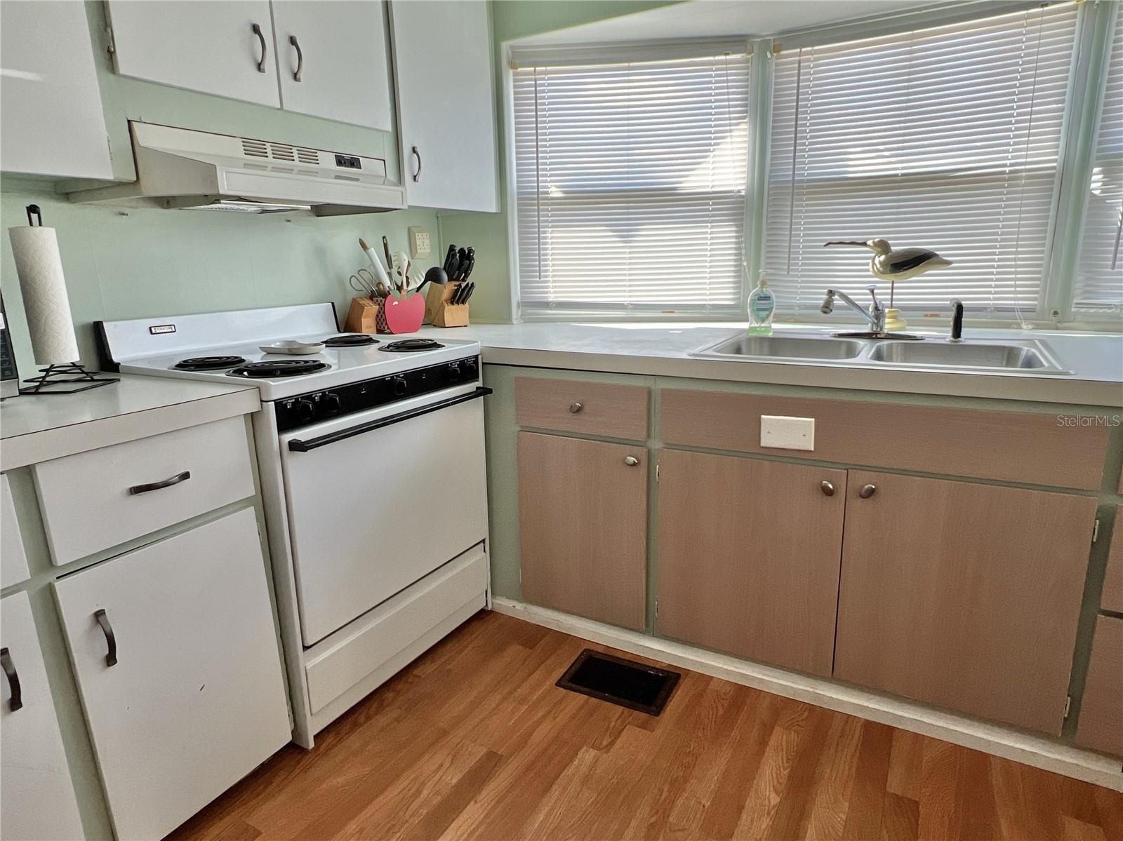 7167 MOUNT HAWTHORNE RD NE #591, ST PETERSBURG, FL — photo 9