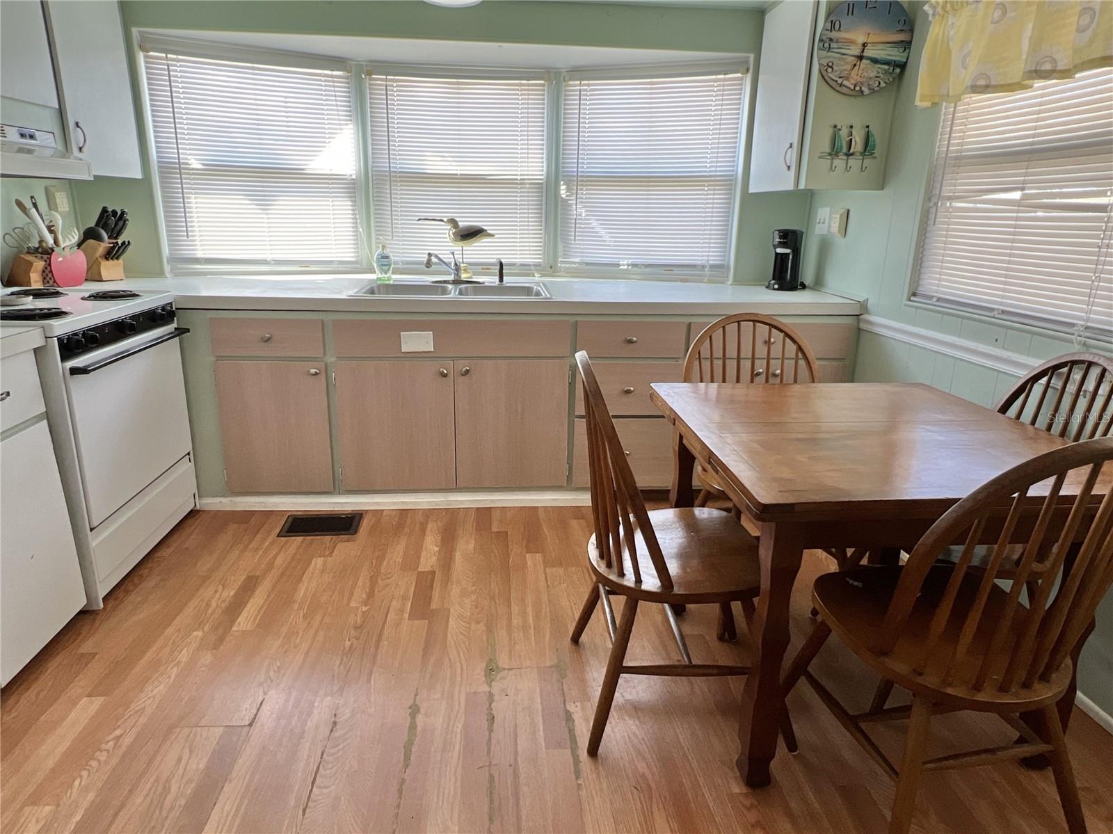 7167 MOUNT HAWTHORNE RD NE #591, ST PETERSBURG, FL — photo 11