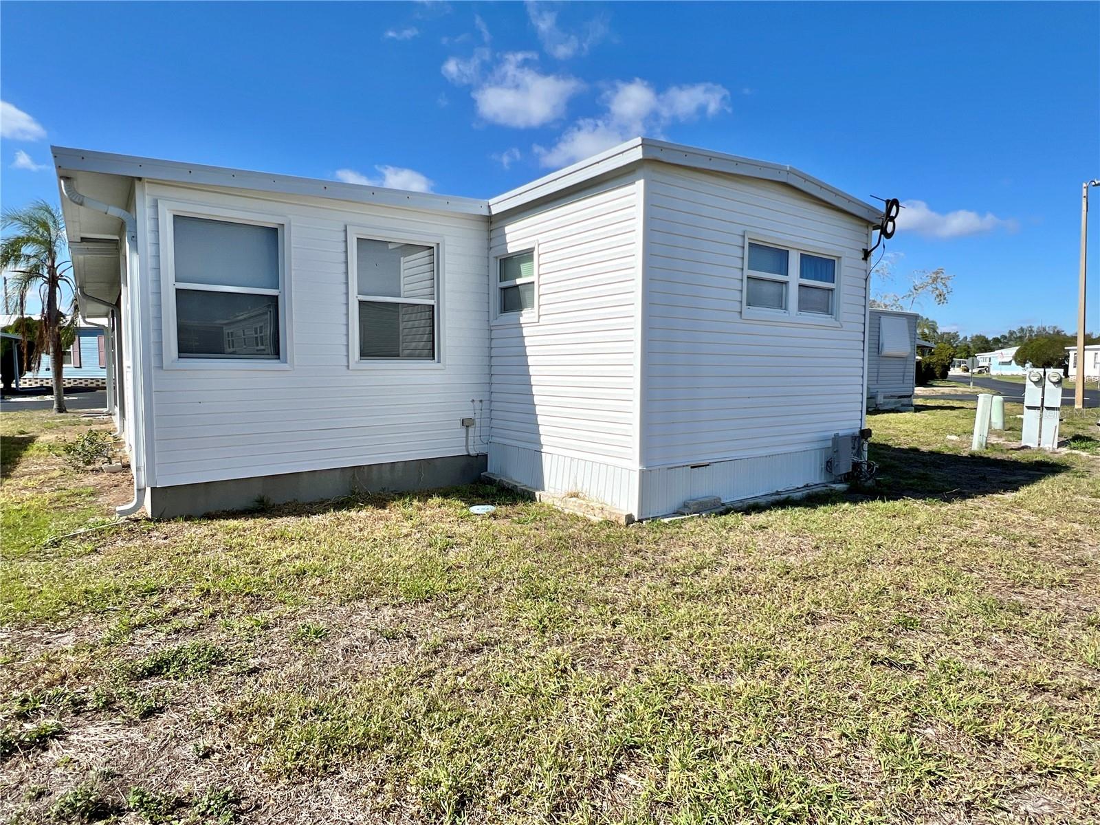 7167 MOUNT HAWTHORNE RD NE #591, ST PETERSBURG, FL — photo 25