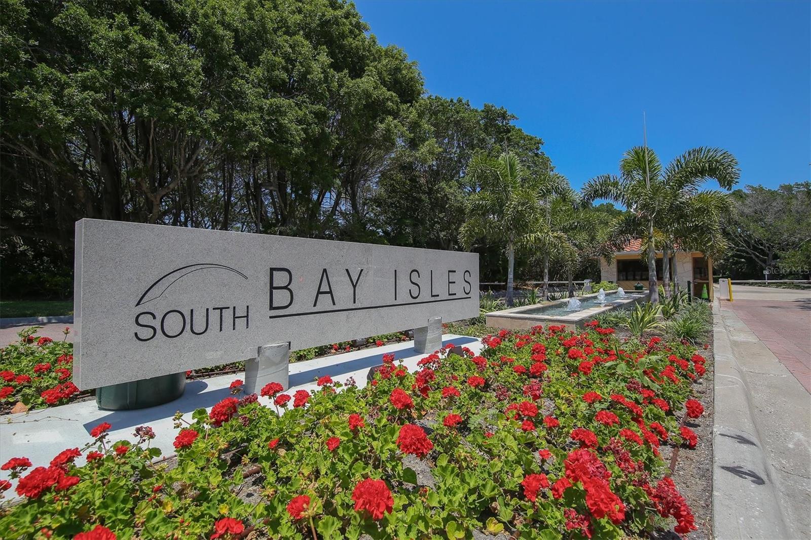 1930 HARBOURSIDE DR #134, LONGBOAT KEY, FL — photo 2