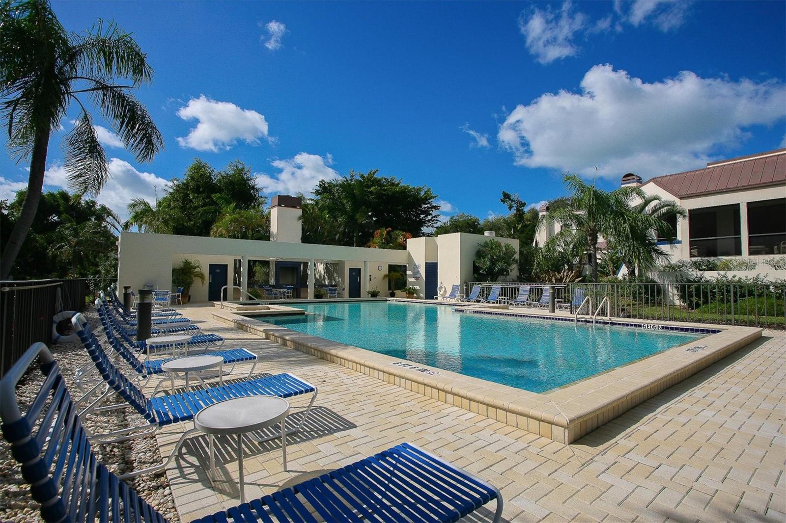 1930 HARBOURSIDE DR #134, LONGBOAT KEY, FL — photo 32