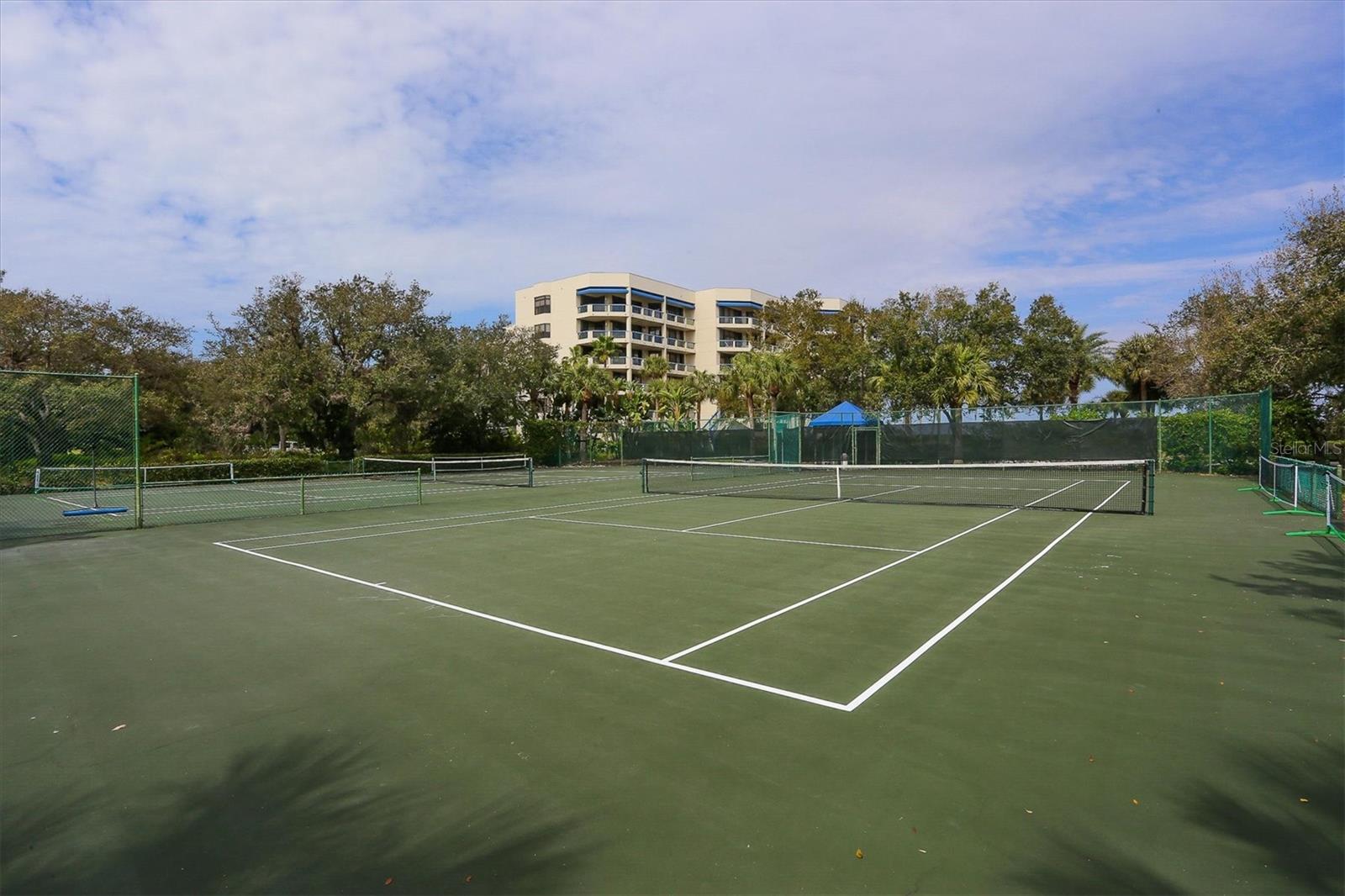 1930 HARBOURSIDE DR #134, LONGBOAT KEY, FL — photo 35