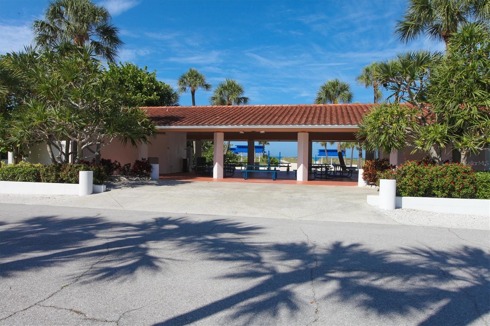 1930 HARBOURSIDE DR #134, LONGBOAT KEY, FL — photo 39