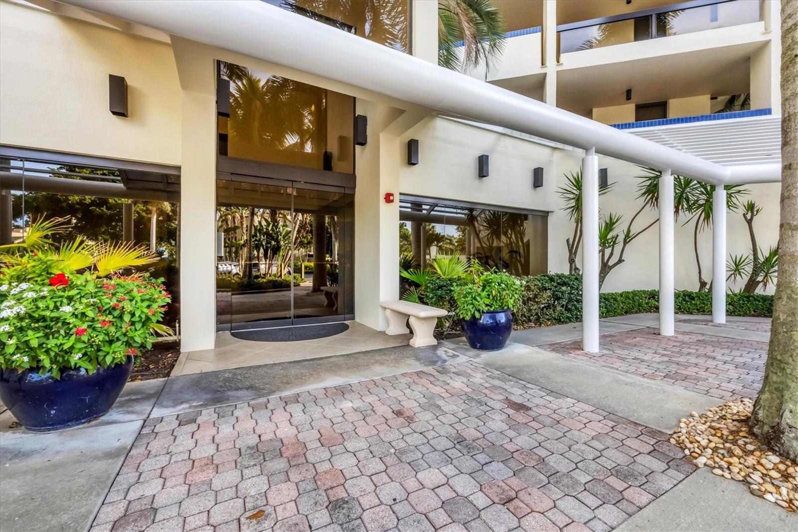 1930 HARBOURSIDE DR #134, LONGBOAT KEY, FL — photo 3