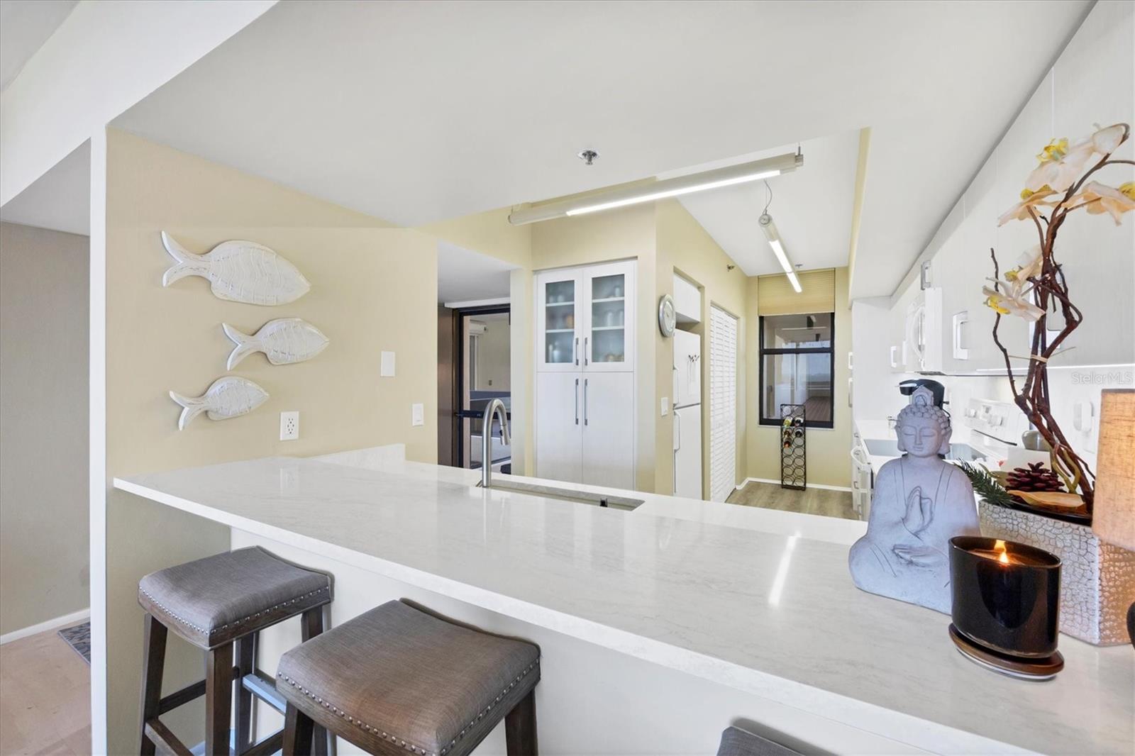 1930 HARBOURSIDE DR #134, LONGBOAT KEY, FL — photo 12
