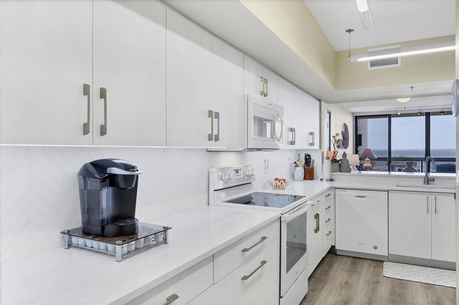 1930 HARBOURSIDE DR #134, LONGBOAT KEY, FL — photo 15