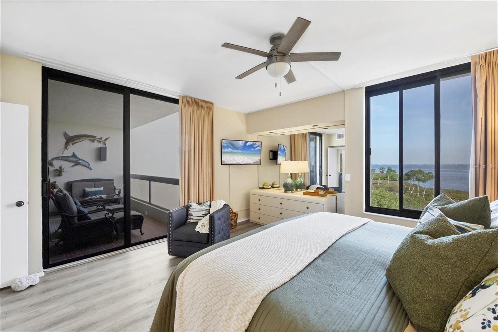 1930 HARBOURSIDE DR #134, LONGBOAT KEY, FL — photo 17
