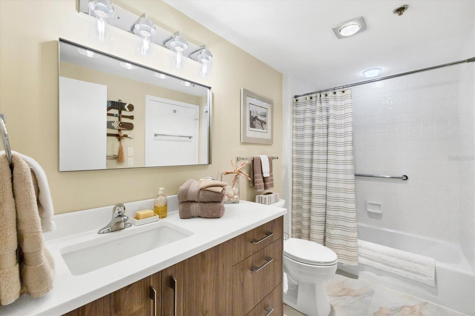 1930 HARBOURSIDE DR #134, LONGBOAT KEY, FL — photo 24