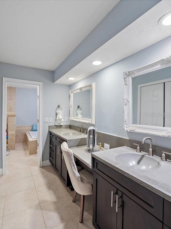 4588 BAYCEDAR LN, SARASOTA, FL — photo 17