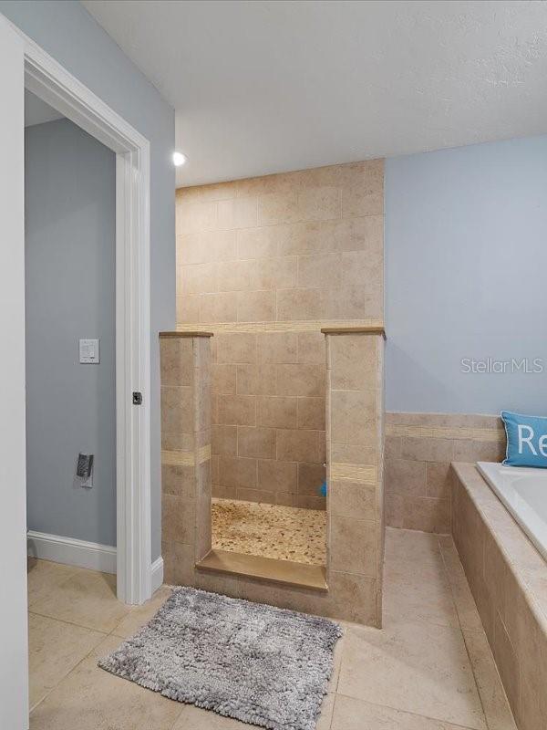 4588 BAYCEDAR LN, SARASOTA, FL — photo 18
