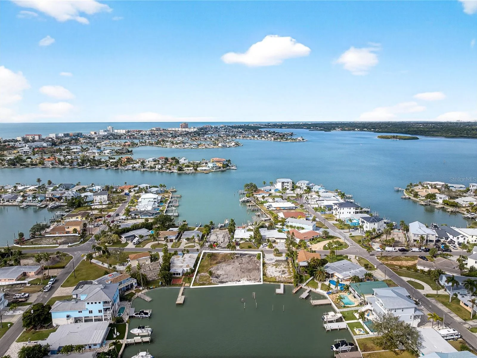 409 161ST AVE, REDINGTON BEACH, FL — photo 9