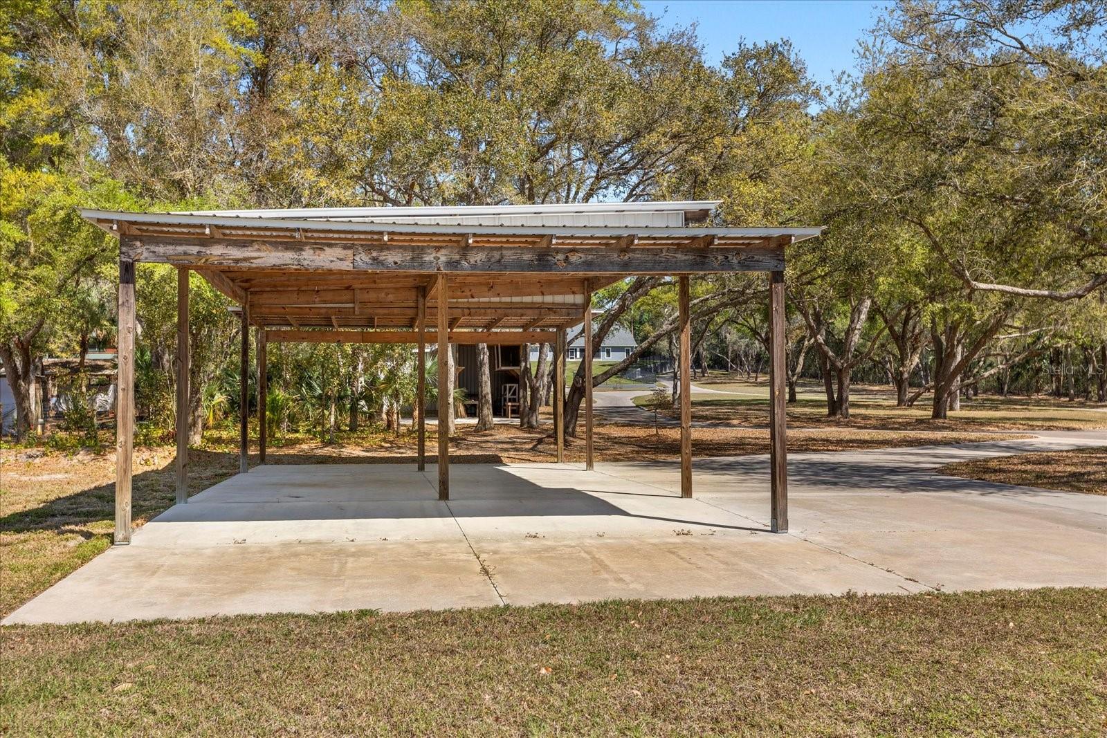 2600 ROBIE AVE, MOUNT DORA, FL — photo 104