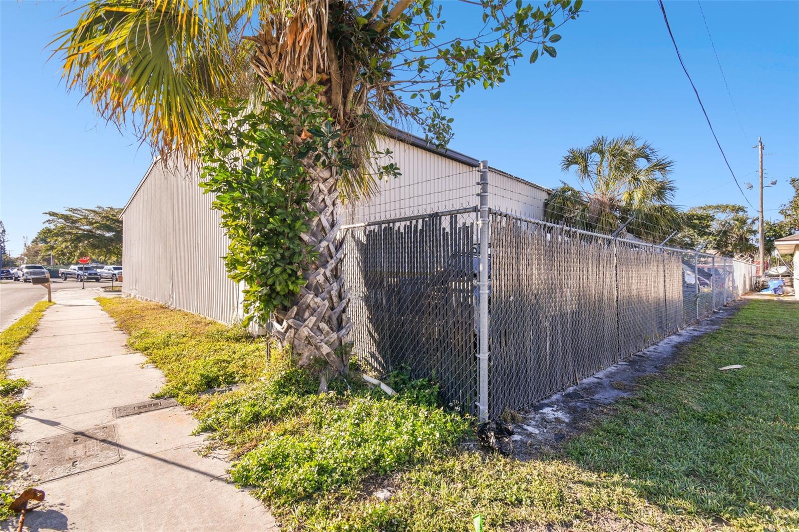 2011 9TH ST W, BRADENTON, FL — photo 7
