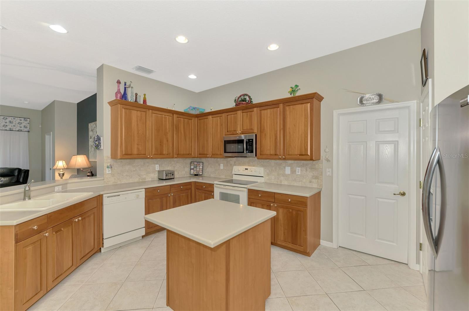 14298 RESERVE CT, PORT CHARLOTTE, FL — photo 20