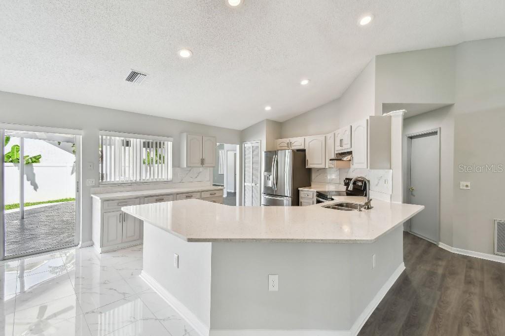 915 BRITTANY PARK BLVD, TARPON SPRINGS, FL — photo 14
