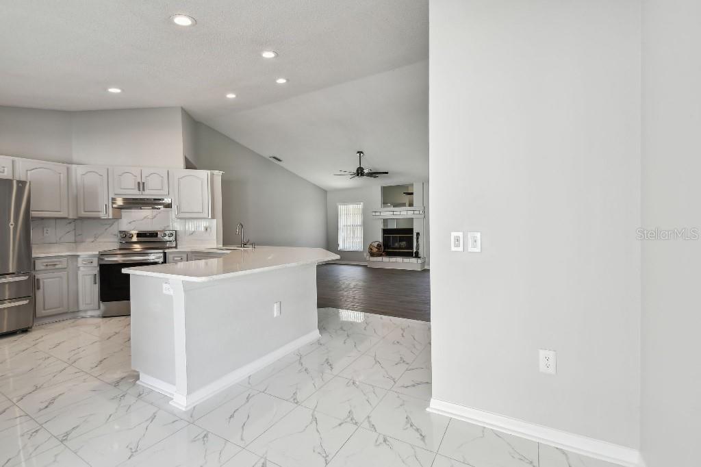 915 BRITTANY PARK BLVD, TARPON SPRINGS, FL — photo 21