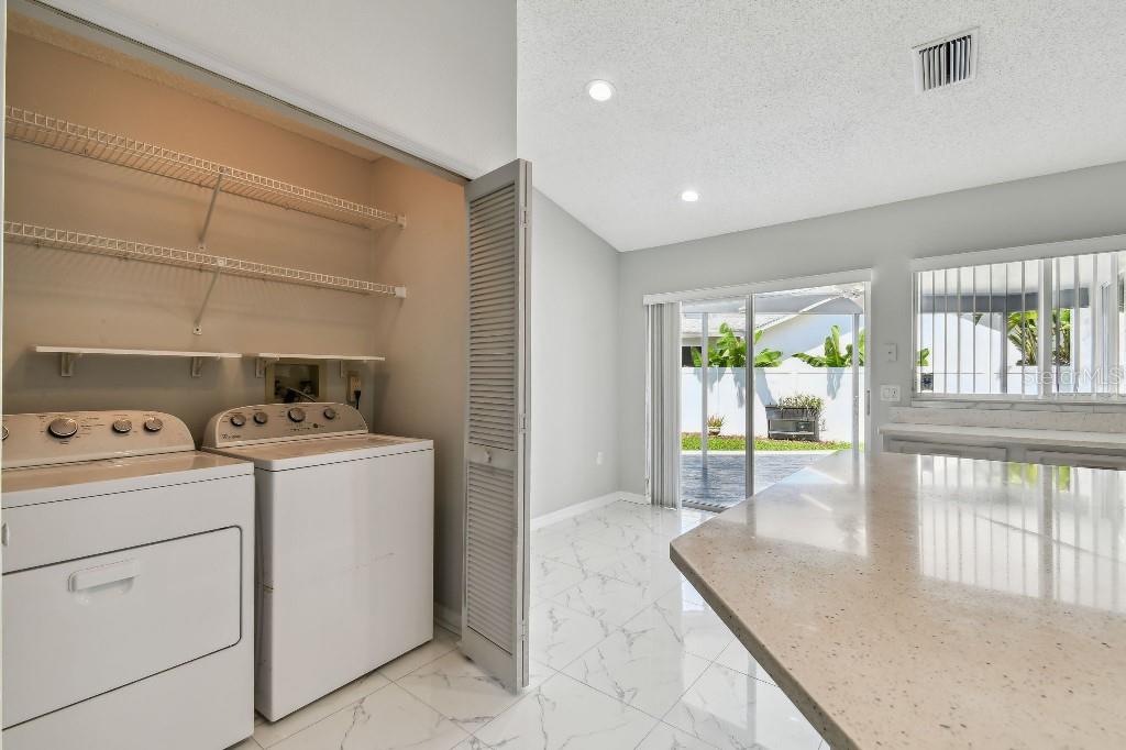915 BRITTANY PARK BLVD, TARPON SPRINGS, FL — photo 36