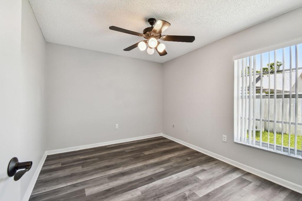 915 BRITTANY PARK BLVD, TARPON SPRINGS, FL — photo 40