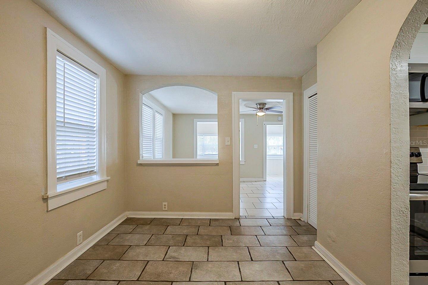 2011 10TH ST S, ST PETERSBURG, FL — photo 9