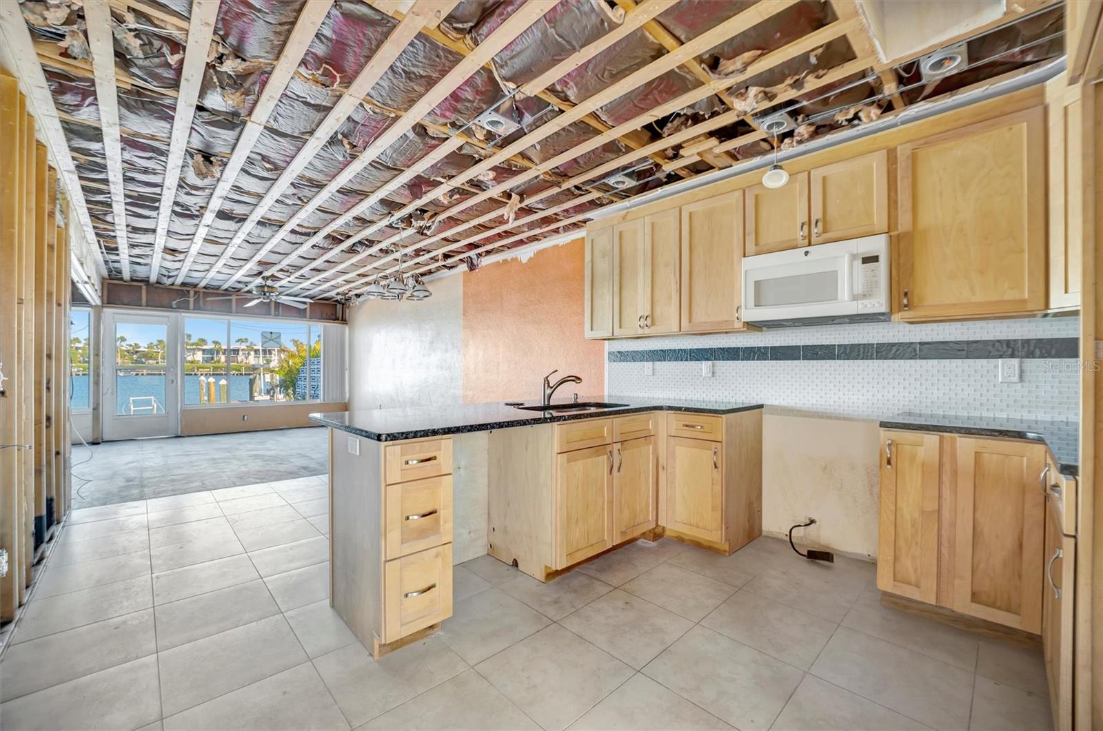 15 SEASIDE CT, HOLMES BEACH, FL — photo 16