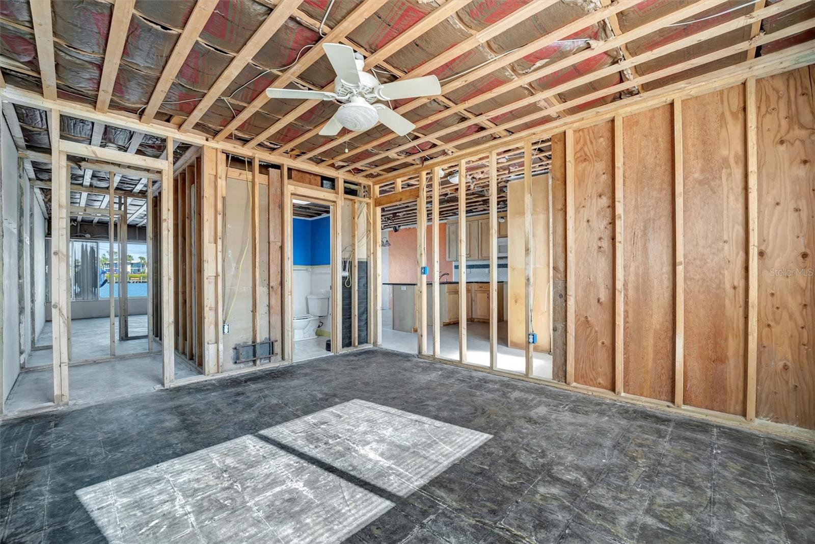 15 SEASIDE CT, HOLMES BEACH, FL — photo 29