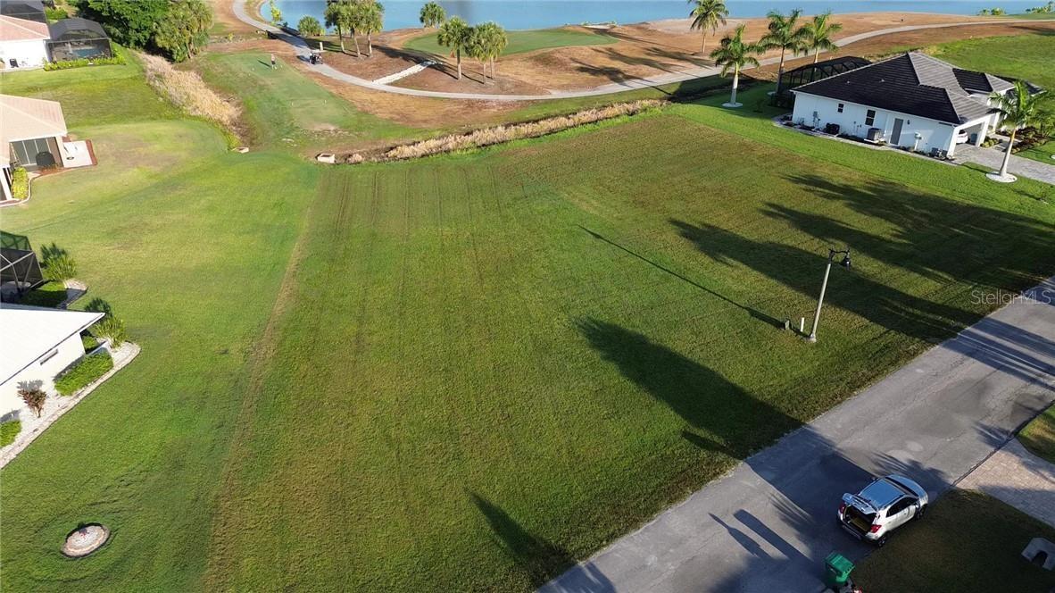 18001 BLUEWATER DR, NAPLES, FL