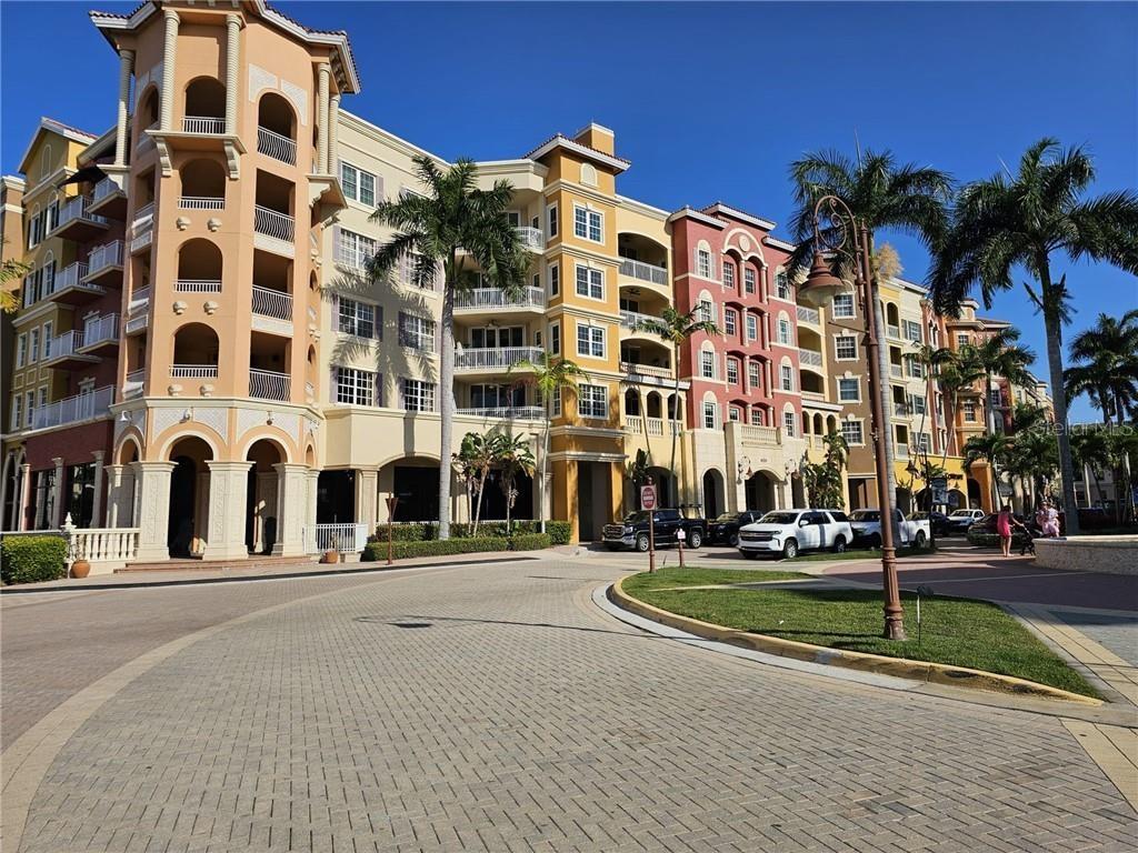 18001 BLUEWATER DR, NAPLES, FL — photo 25