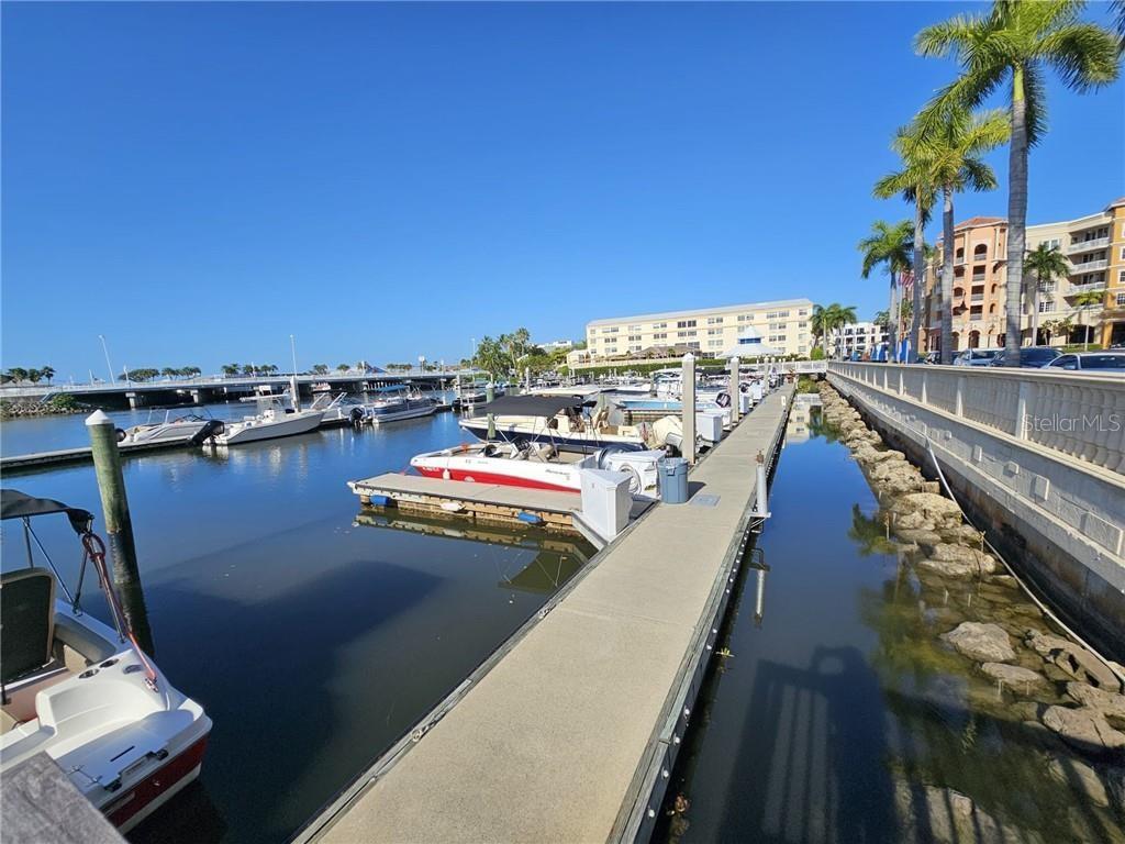 18001 BLUEWATER DR, NAPLES, FL — photo 27