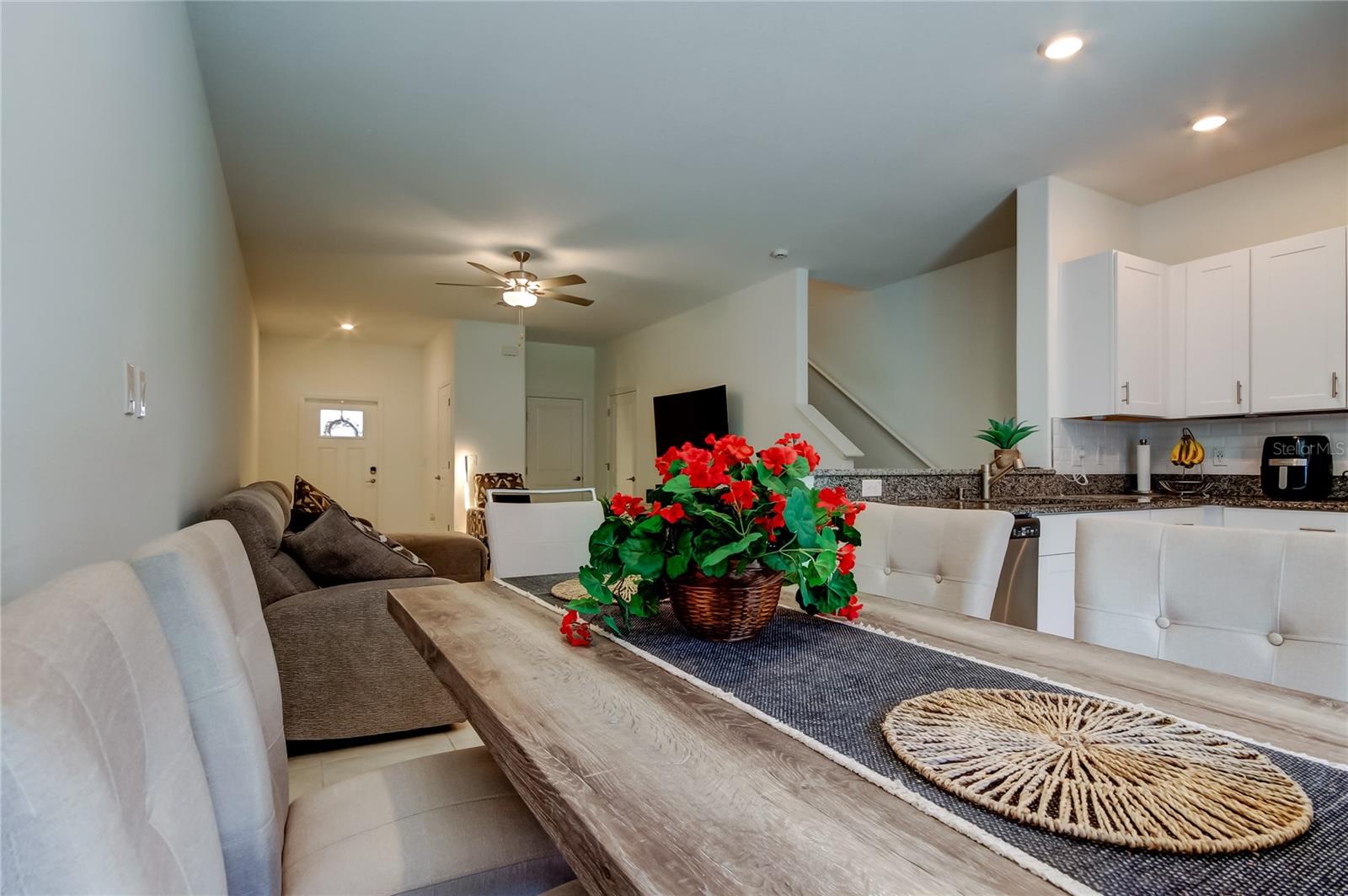 8294 CORNER PINE WAY, NEW PORT RICHEY, FL — photo 14