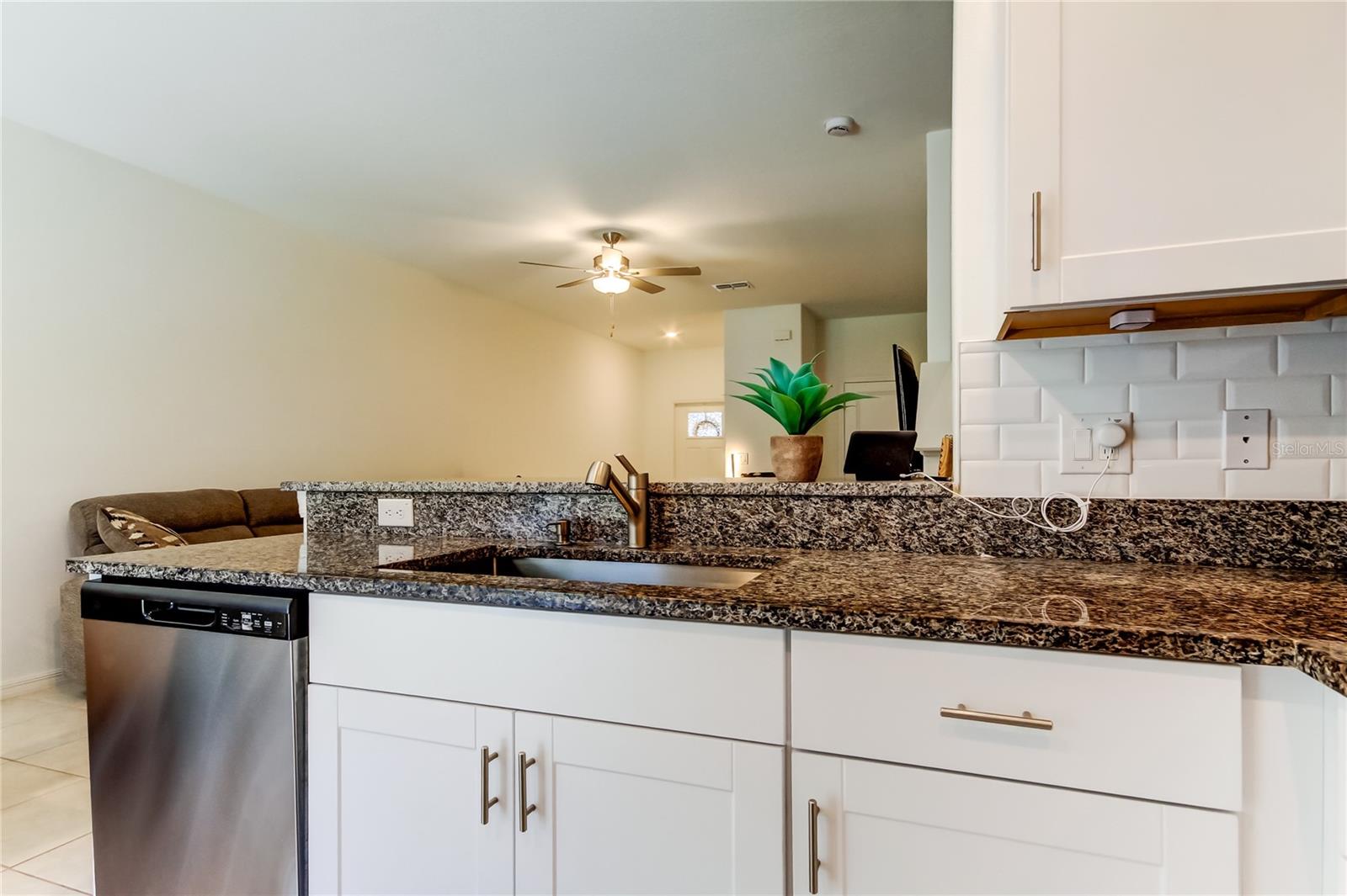 8294 CORNER PINE WAY, NEW PORT RICHEY, FL — photo 21