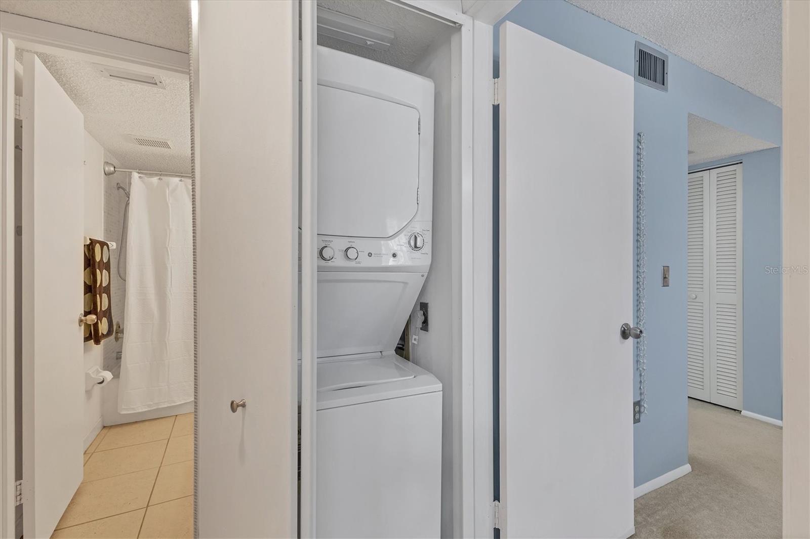 2446 CLUBHOUSE CIR #202, SARASOTA, FL — photo 23