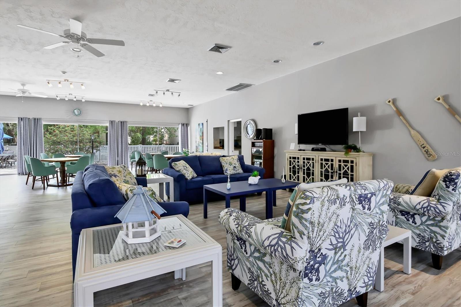 2446 CLUBHOUSE CIR #202, SARASOTA, FL — photo 37
