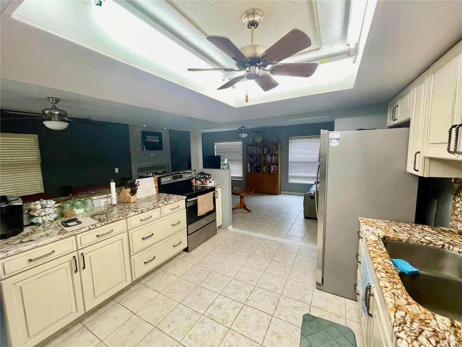 490 S MINSTREL AVE, INVERNESS, FL — photo 4