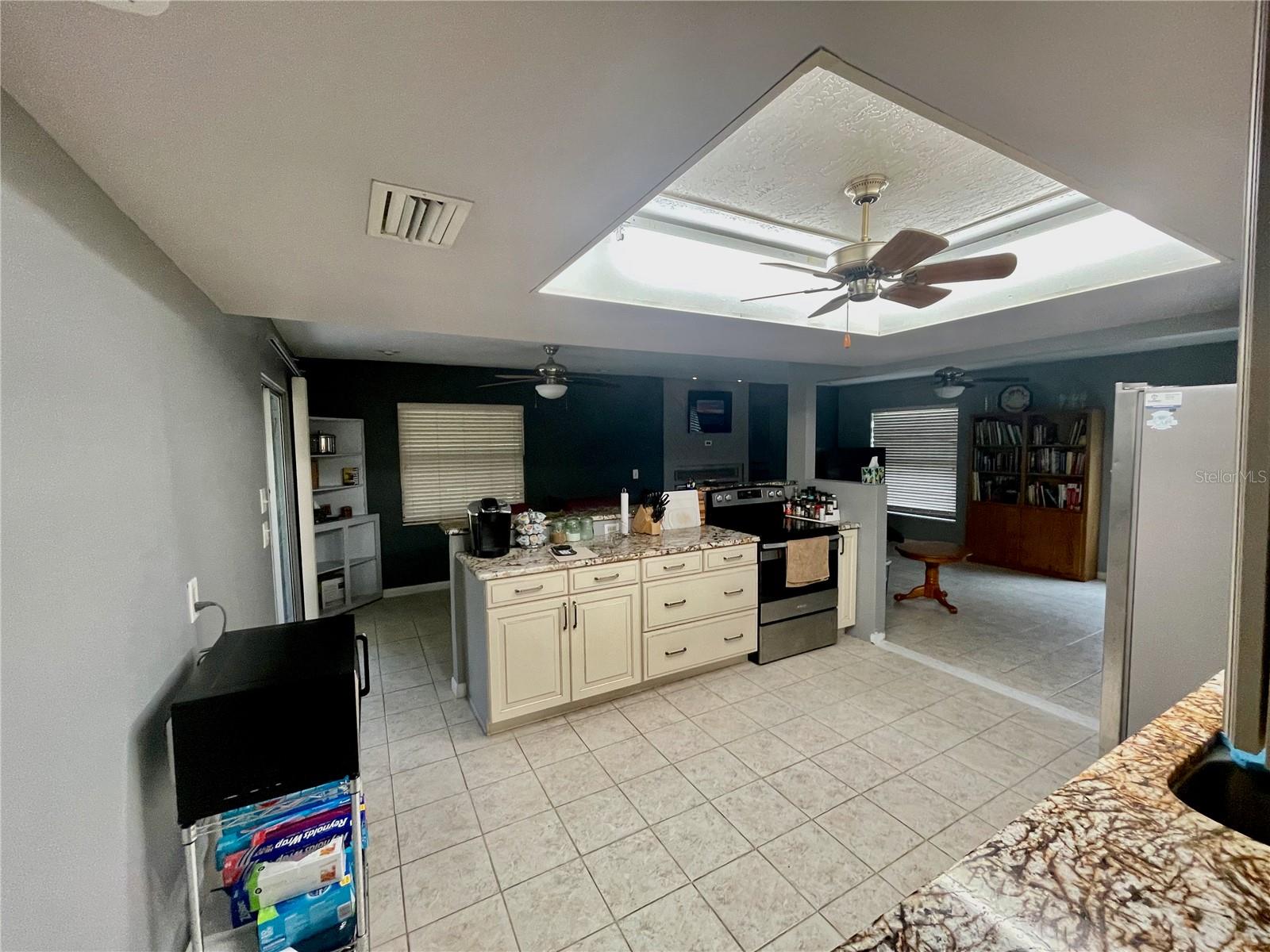 490 S MINSTREL AVE, INVERNESS, FL — photo 6
