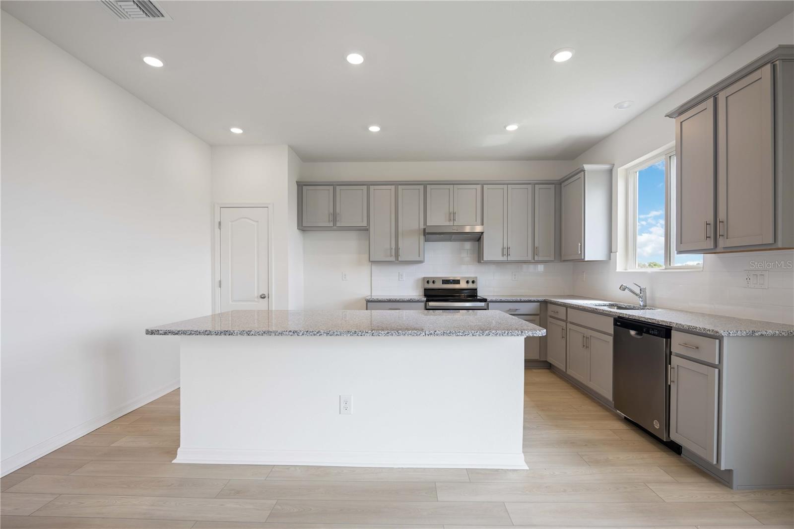 6606 TORTOISE TRL, PARRISH, FL — photo 3