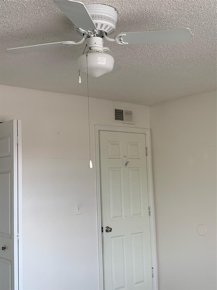 12403 HIBISCUS OAK PL #202, TAMPA, FL — photo 29
