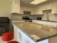 711 SPRINGER DR #9 — photo 5