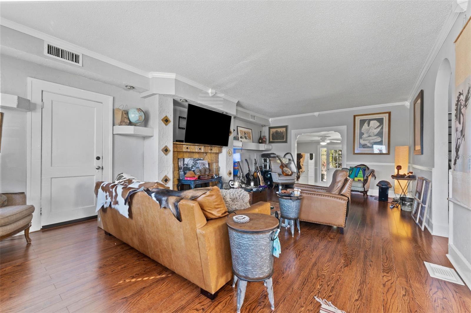 681 JASMINE WAY S, ST PETERSBURG, FL — photo 12